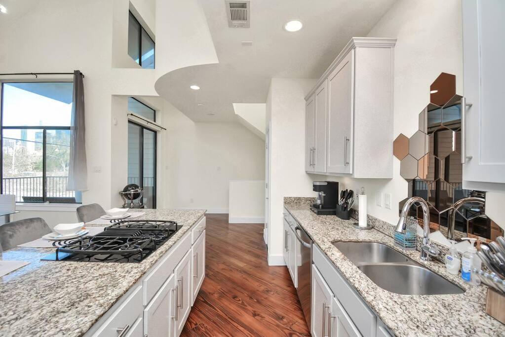 3Br/3.5Ba Three Story East Downtown Townhouse With View Villa Houston Buitenkant foto