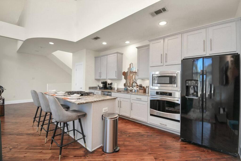 3Br/3.5Ba Three Story East Downtown Townhouse With View Villa Houston Buitenkant foto