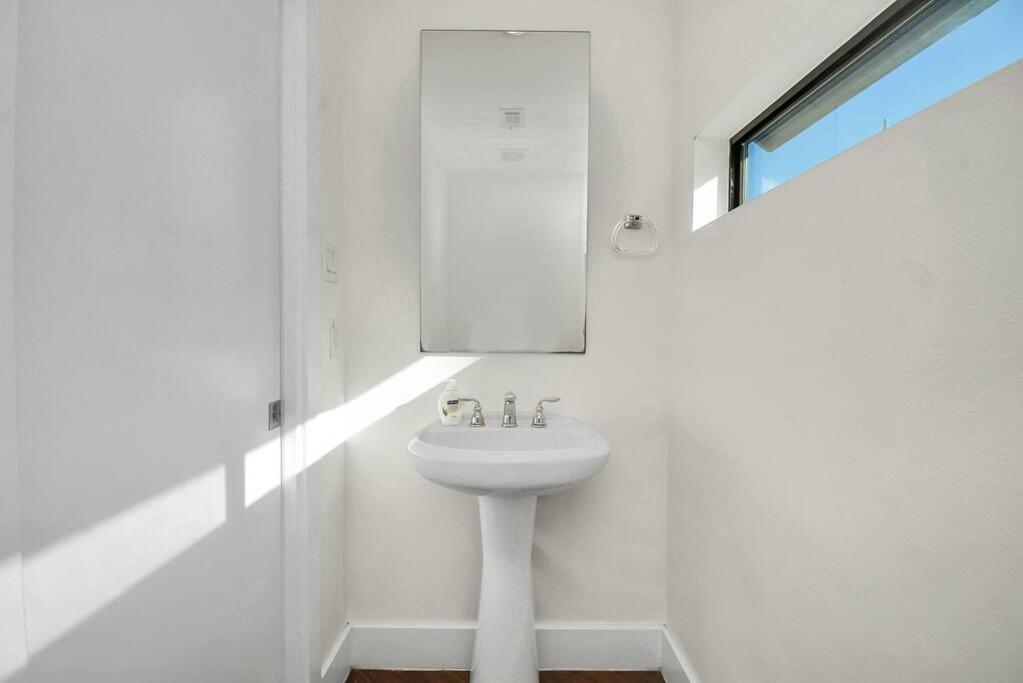 3Br/3.5Ba Three Story East Downtown Townhouse With View Villa Houston Buitenkant foto
